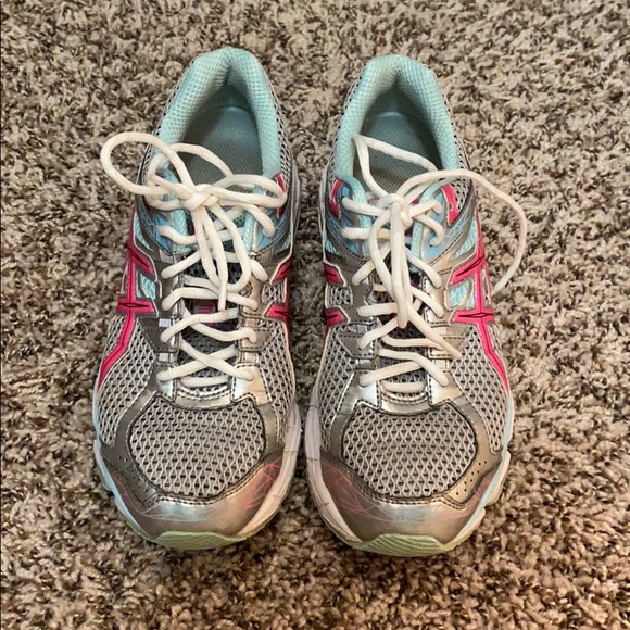 ASICS - Picture 2 of 4